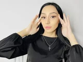 JulianaGracey shows webcam